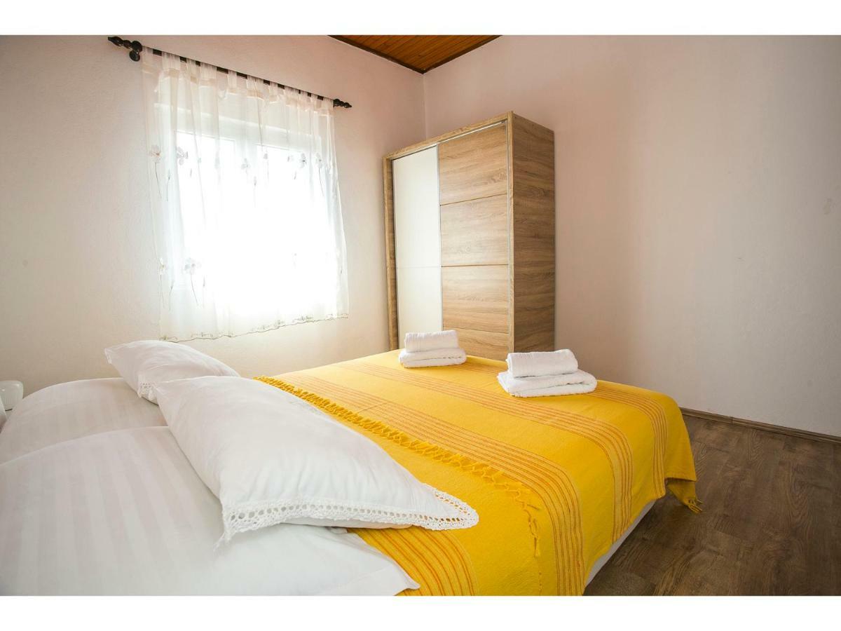 Apartment Goga'S Retreat In Marina Esterno foto